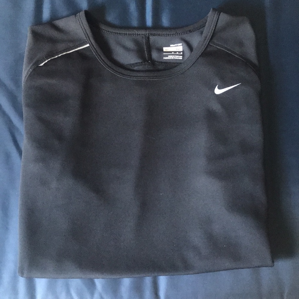 🦁2/24🦁 Nike Reflective Training Shirt